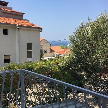 Apartments Bilic Nemira Omiš Exterior foto
